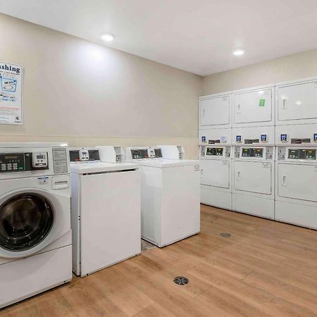 Extended Stay America Select Suites - Louisville - Airport Екстер'єр фото
