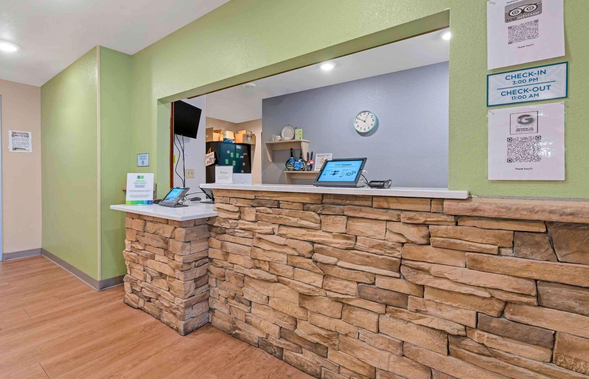 Extended Stay America Select Suites - Louisville - Airport Екстер'єр фото